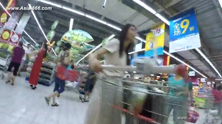 peeping chinese amateur upskirt.10