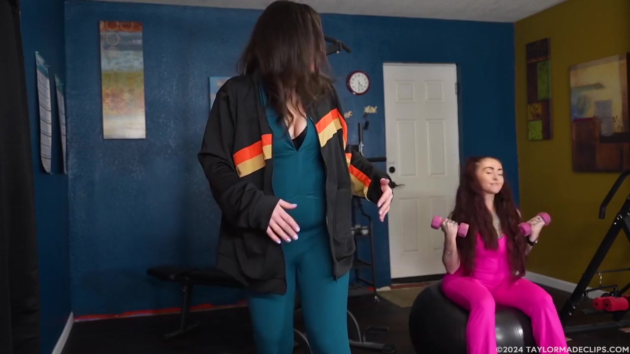 Jennifer And Scarlet Body Inflation