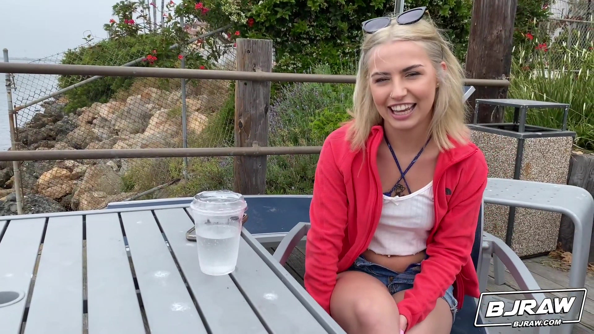 Chanel Opens Up For A Hot Load - BJRaw