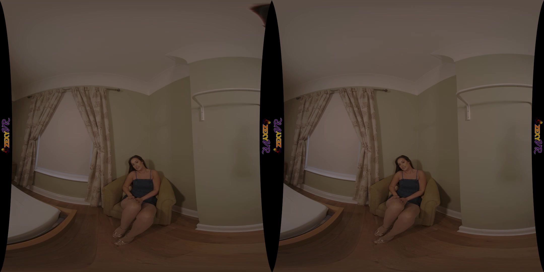 Little Tease featuring Frankie L - ZexyVR