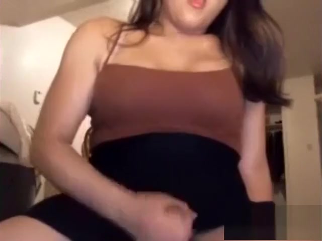 Beautifull teen 18+ ladyboy Cumming Over billibongs