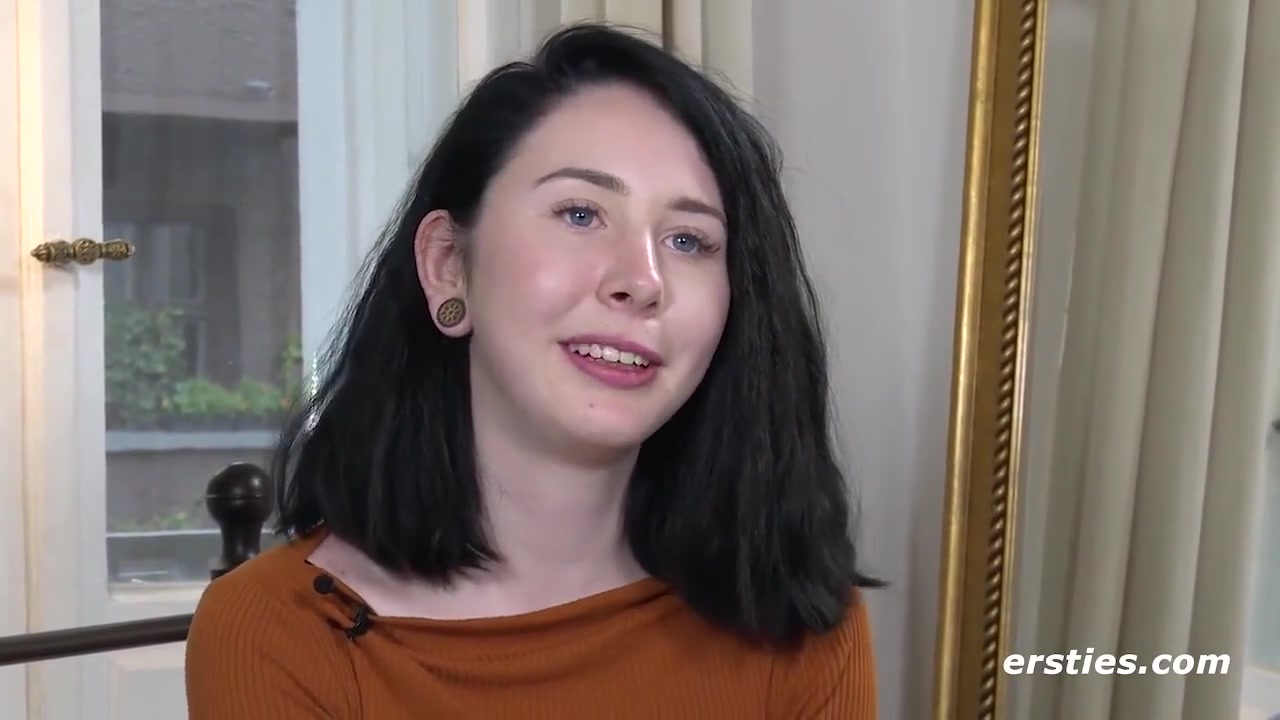Joan A In Studentin Bringt Ihre Klitoris Zum Vibrieren