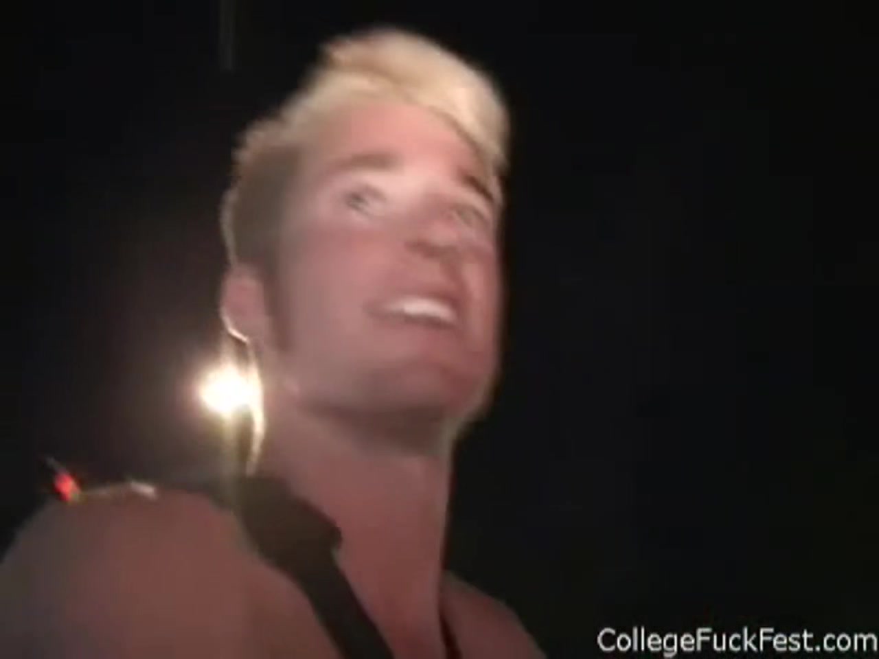 Flexible college whore straddles cock
