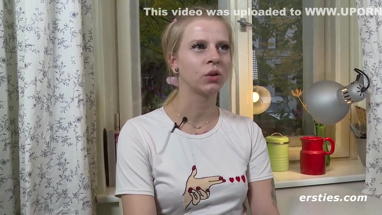 Pixie Inserts A Butt Plug Before Rubbing Her Pussy