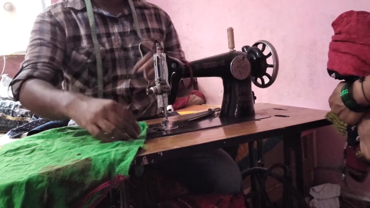 Indian Girl Enjoys Fucking in the Sewing Atelier xlx