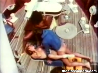 Furious threesome fuck on the yacht