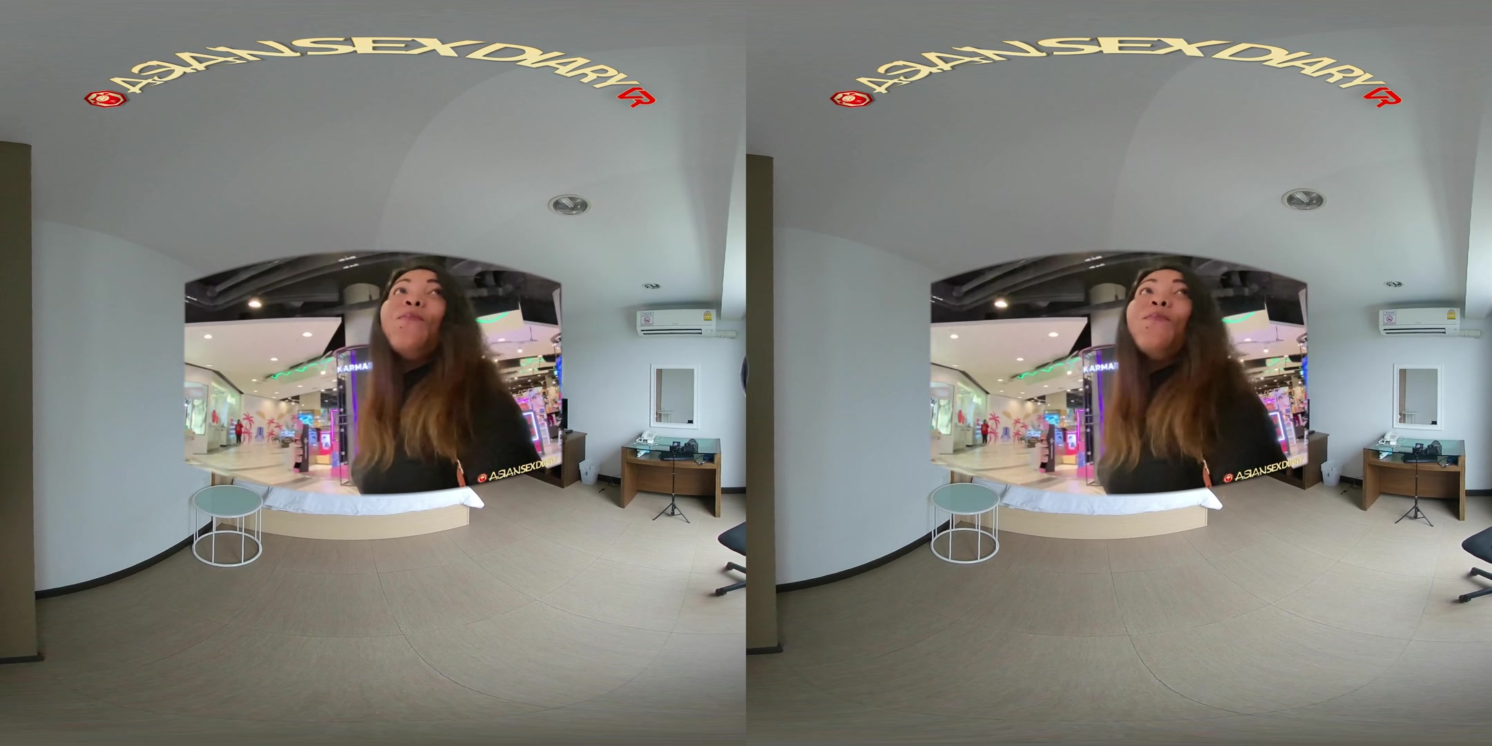 Meeting Thai MILF in Bangkok Mall - AsiansexdiaryVR