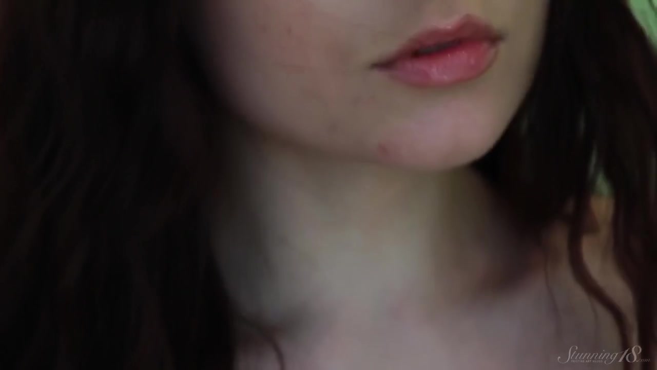 Private Show With Beautiful Long Haired Brunette Tuna!