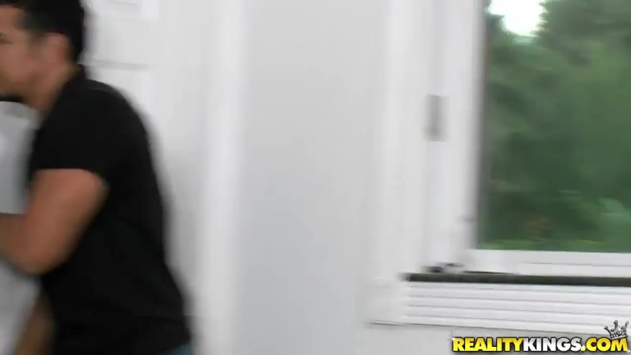 Hot Cameron Dee is not embarrassed by agent's request