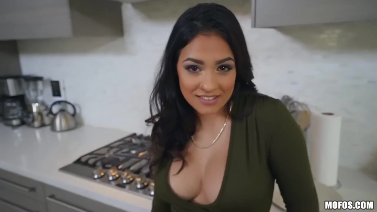 Peter Green And Serena Santos - Fucked Curvy Latina Stepmom