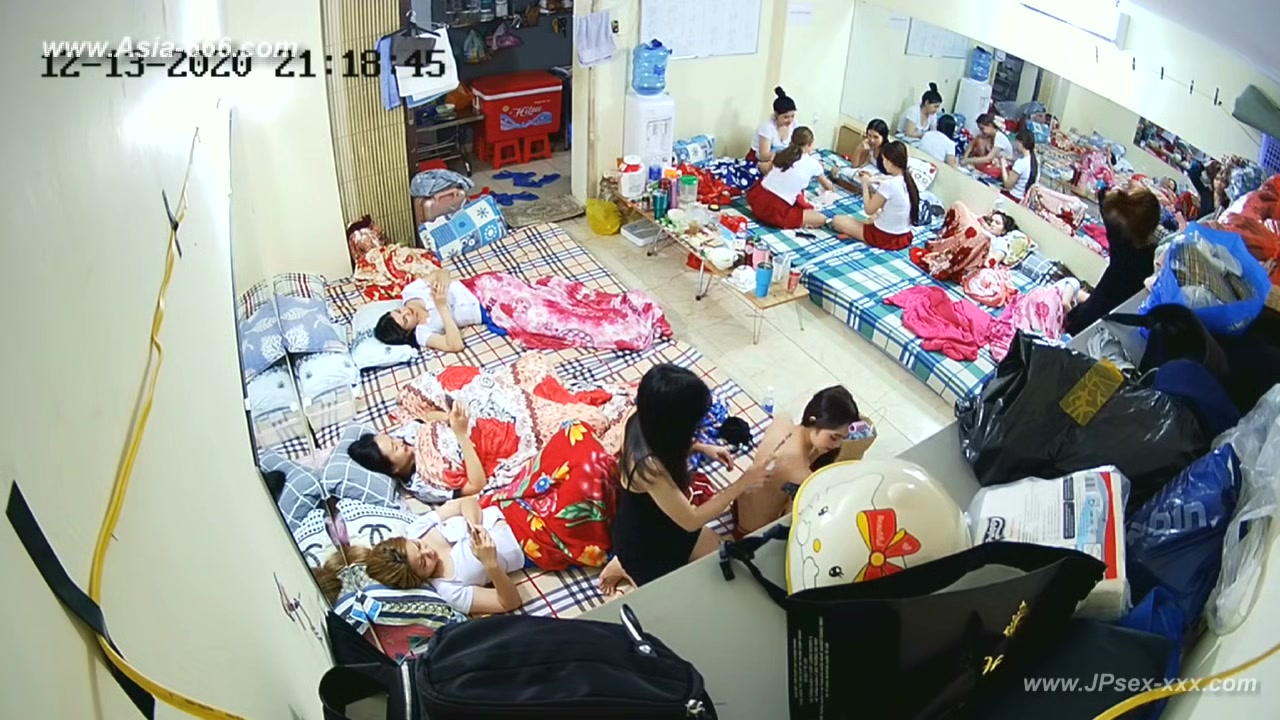 chinese girls dormitory.8