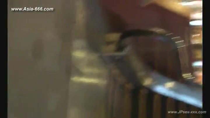 peeping chinese amateur upskirt.2
