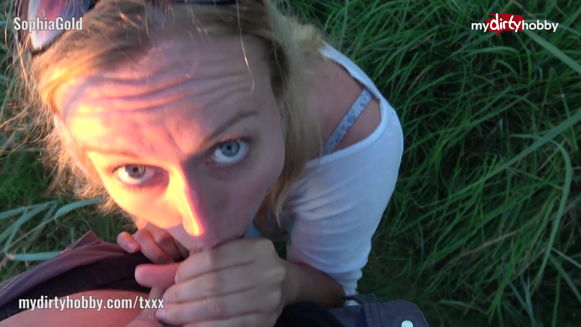 My Dirty Hobby - Hot public blowjob on the beach