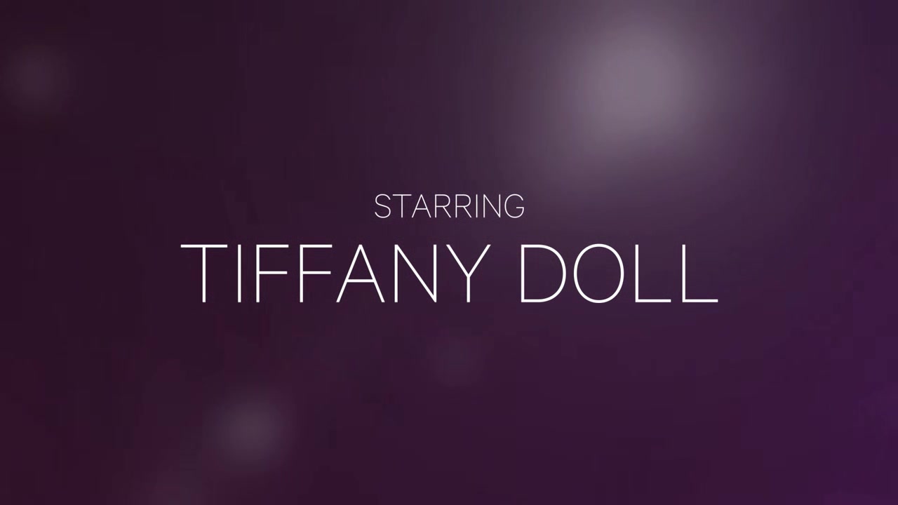 Brunette Tiffany Doll giving a sloppy rimjob for breakfast