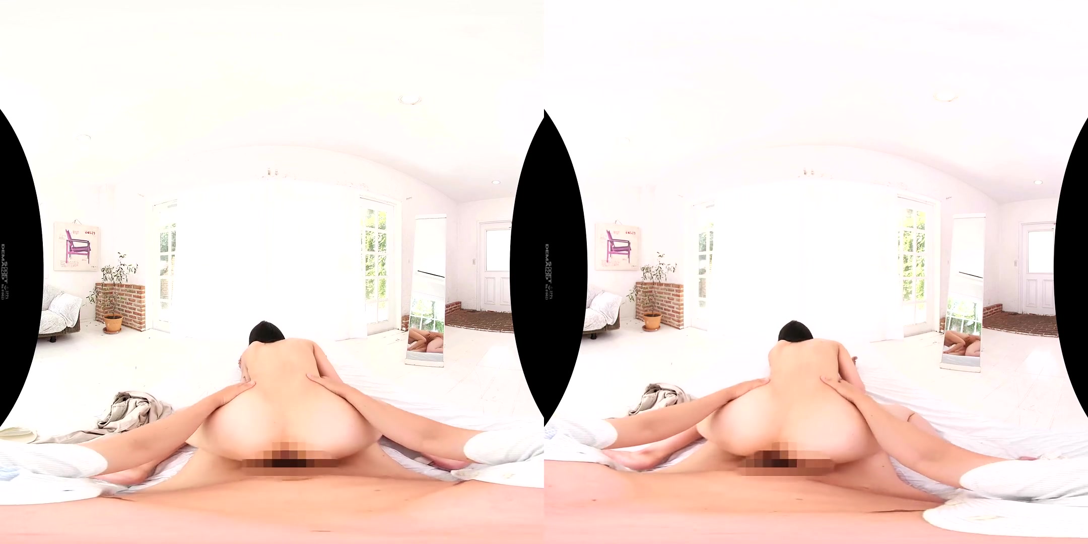 Suzu Honjo Suzu Honjo's First VR: Her Beauty will Rock You 2 - SexLikeReal