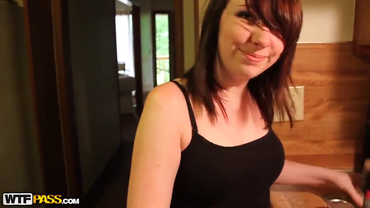 Amateur dude has nice sex with his girlfriend