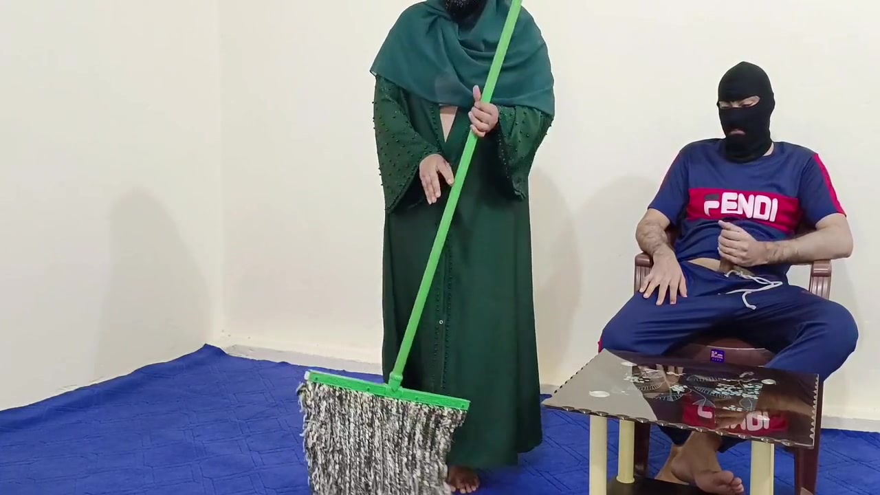 Muslim Niqab House Maid Fucked Hard By Her Boss