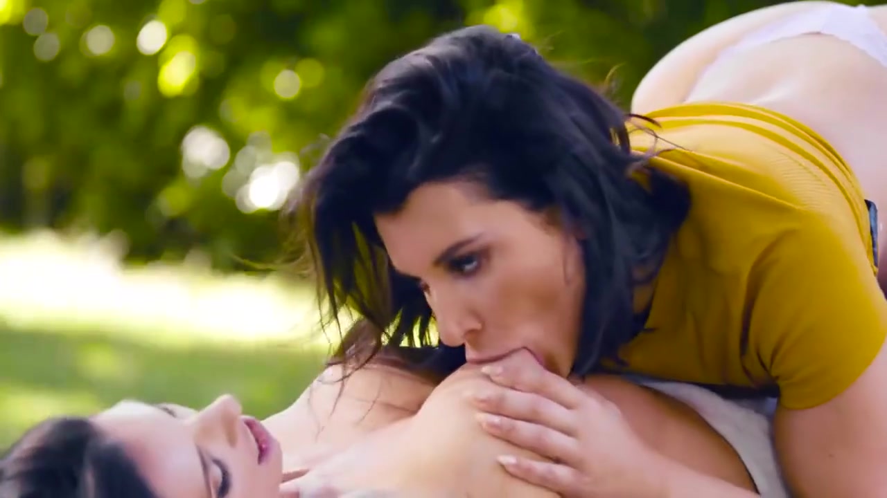 Ivy Lebelle And Silvia Saige - And Lesbian - Brunette - Ass Licking - Massage - Masturbation - Outdoors - Scissoring - Sixty-nine - Agm - M.i.a. Masseuse