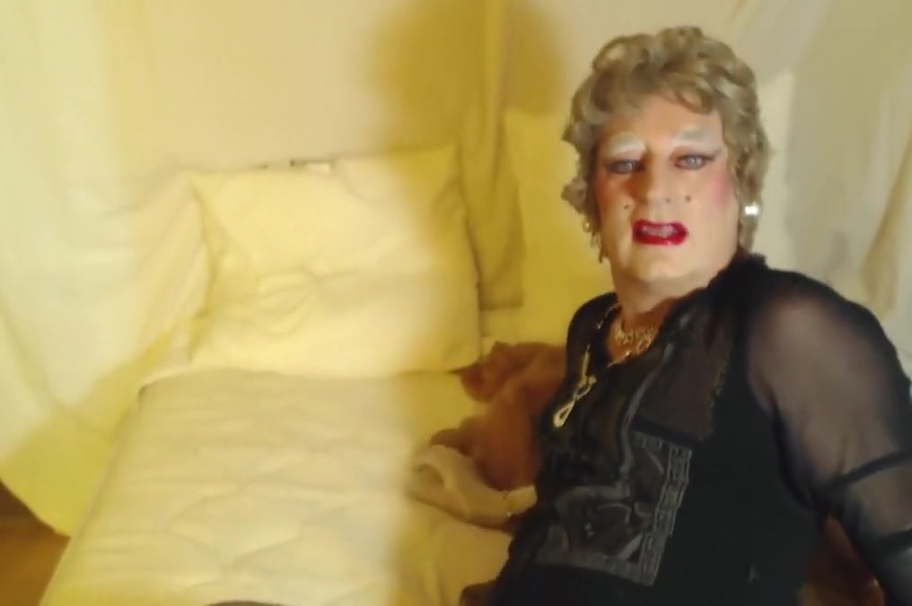 A huge lot of used nylons for sexyputa !