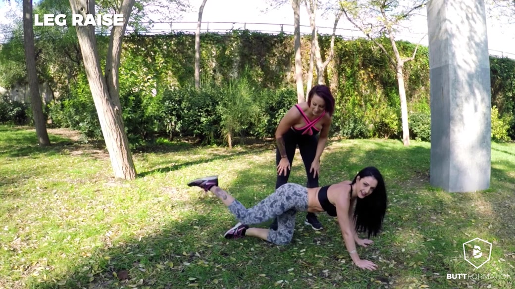 Carla Pons in Leg Raises - ButtFormation