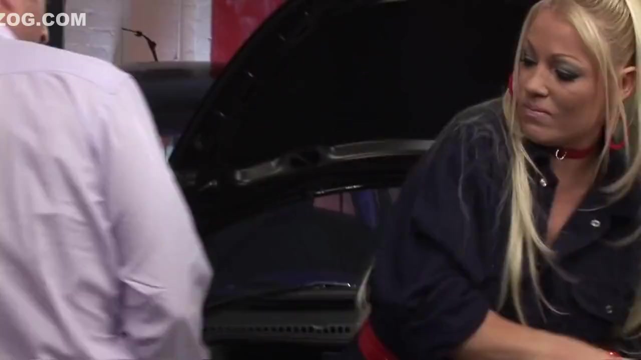 Cindy Slips Out Of Her Work Clothes And Fucks This Guy At