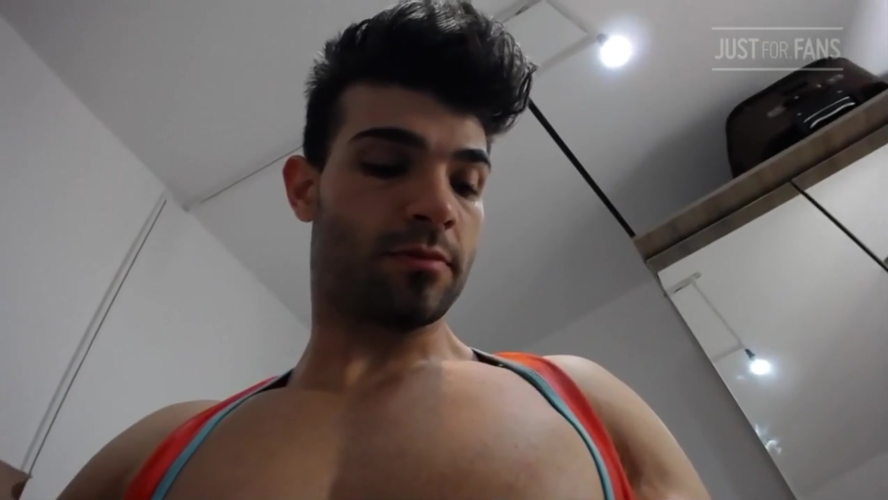 Fllex And Show Off My Body In Tight Bodysuit Tease You With My Hard Dick