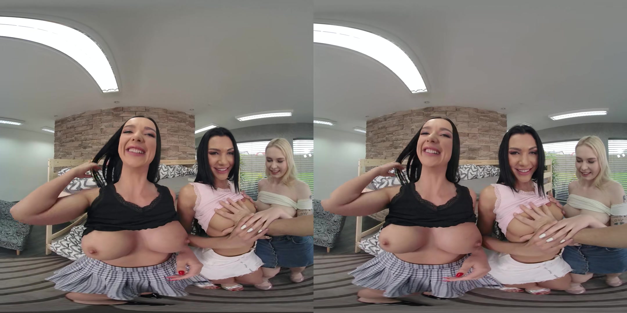 College Roommates: Foursome Orgy - RealJamVR
