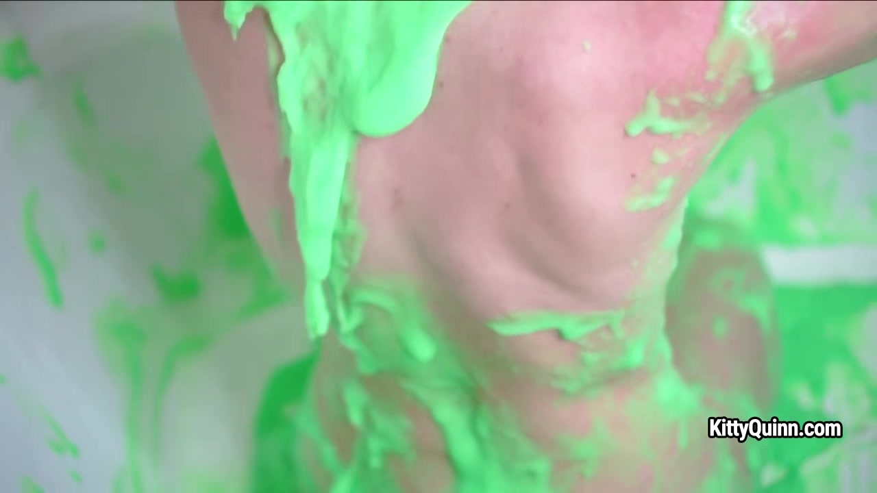KittyQuinn - Behind The Scenes Slime Shoot