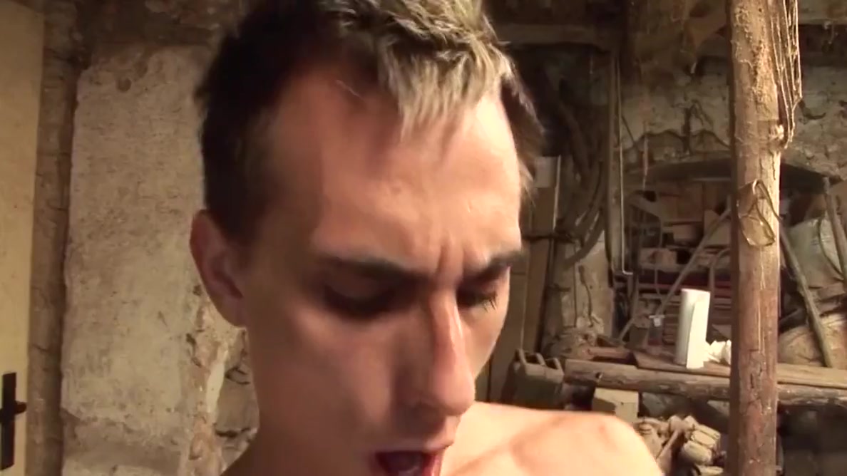 Two Gays Fuck In The Stable