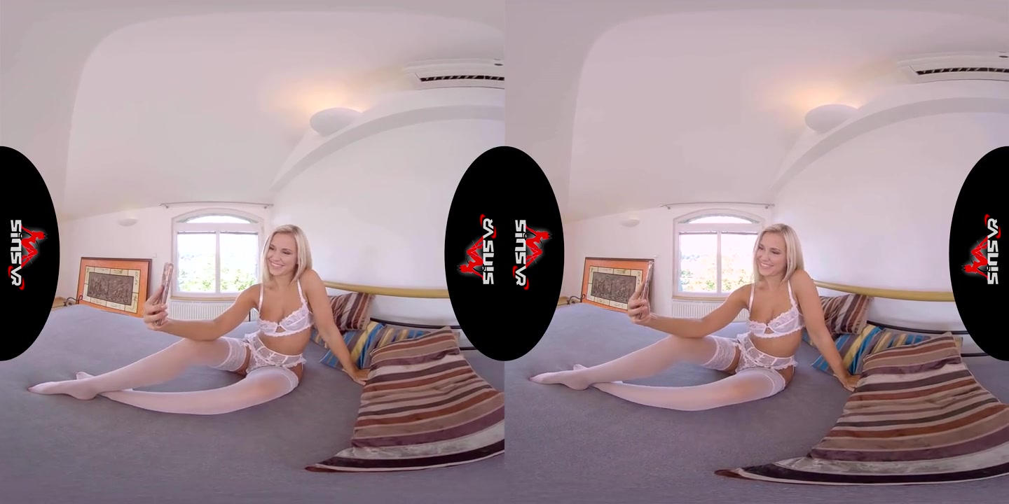 VR porn - Lola Myluv - Lingerie - SinsVR