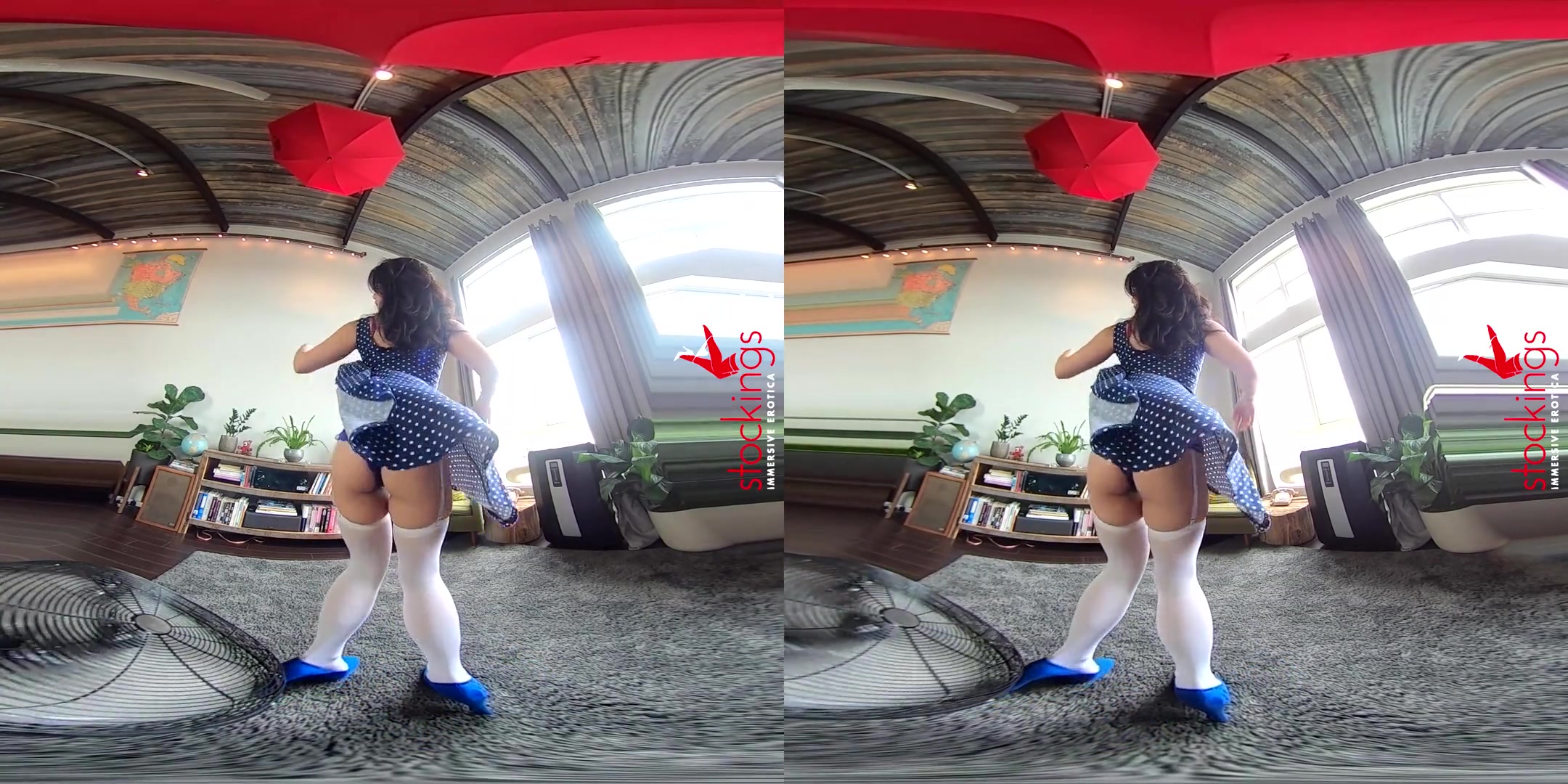 Amy Jane in Fan Dancer - StockingsVR