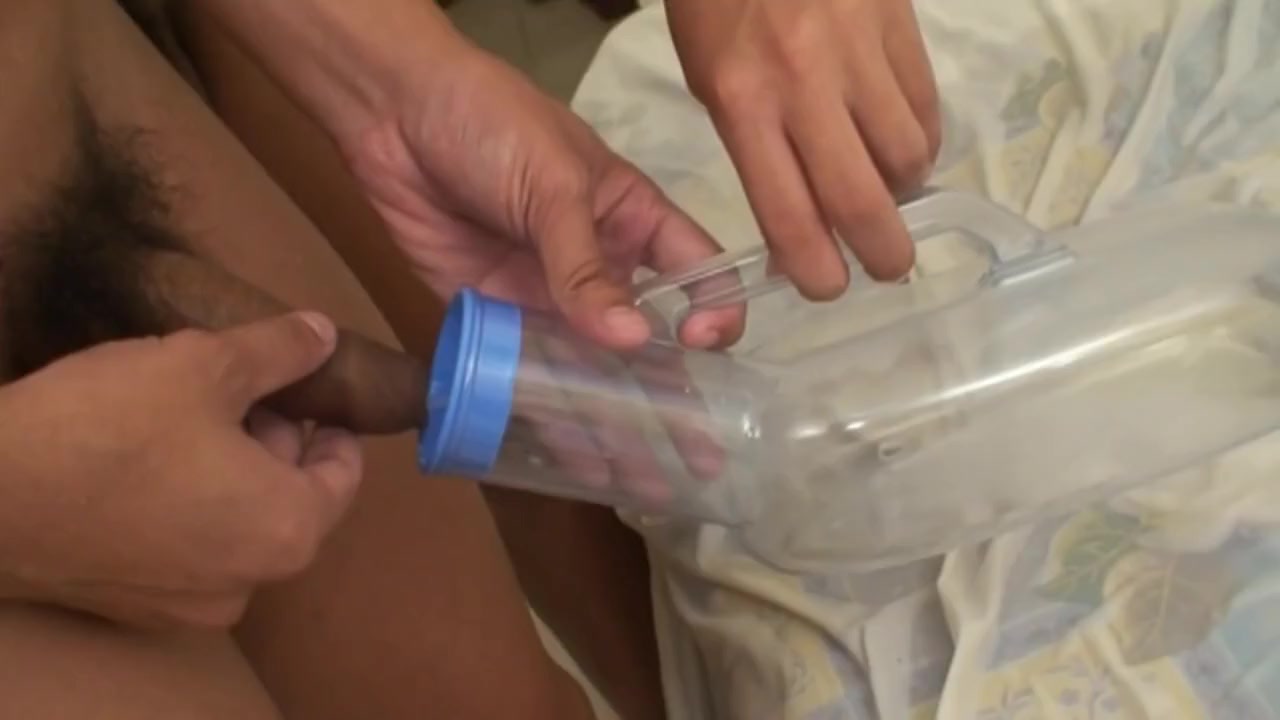 Hottest Pissing Squirting Video