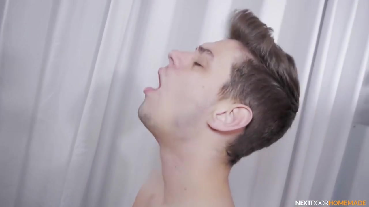 Sultry Twinks Go Bareback For Love With Zak Bishop And Michael Del Ray