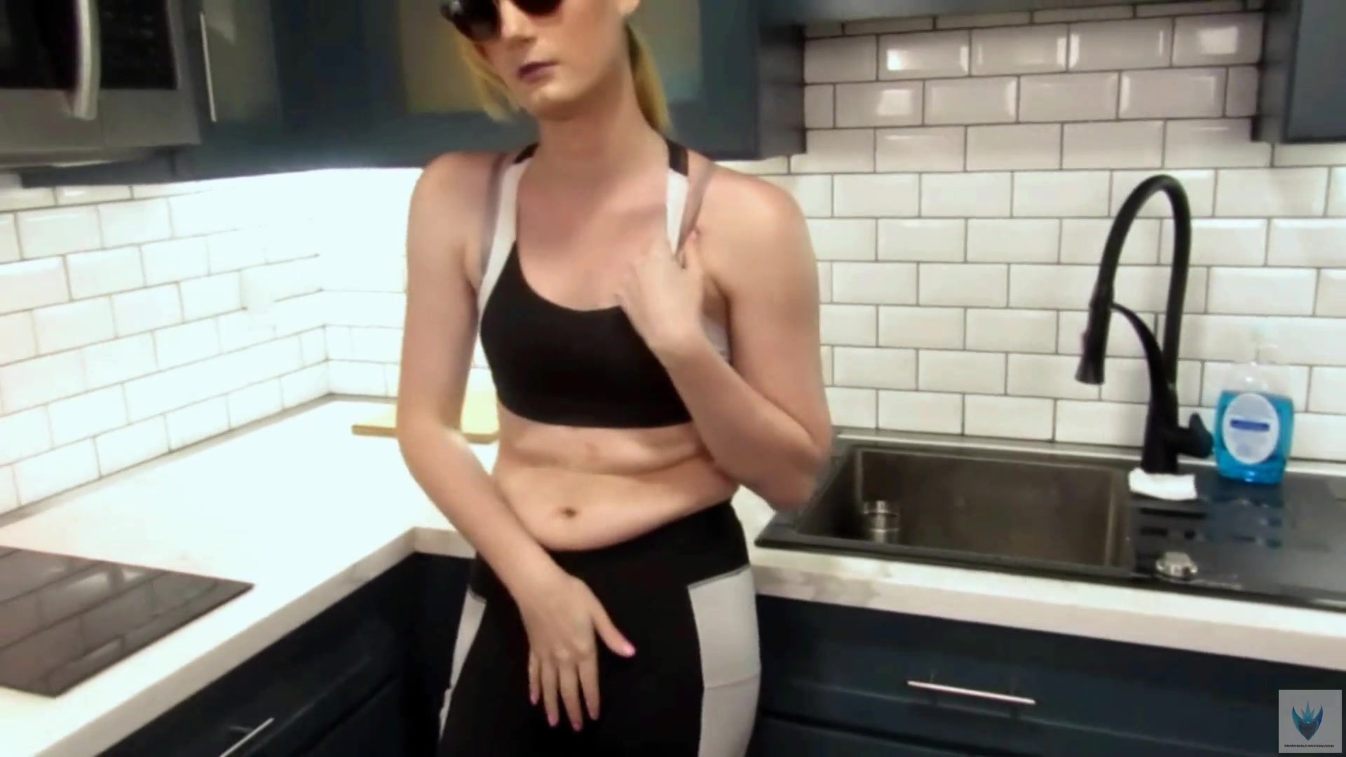 Kitchen Dickin With Nikki Lillith - Tonyhookxxx