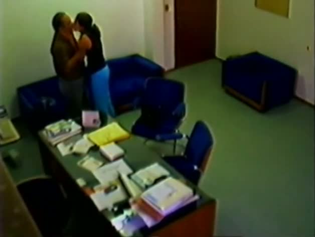 Quick amateur blow in the office