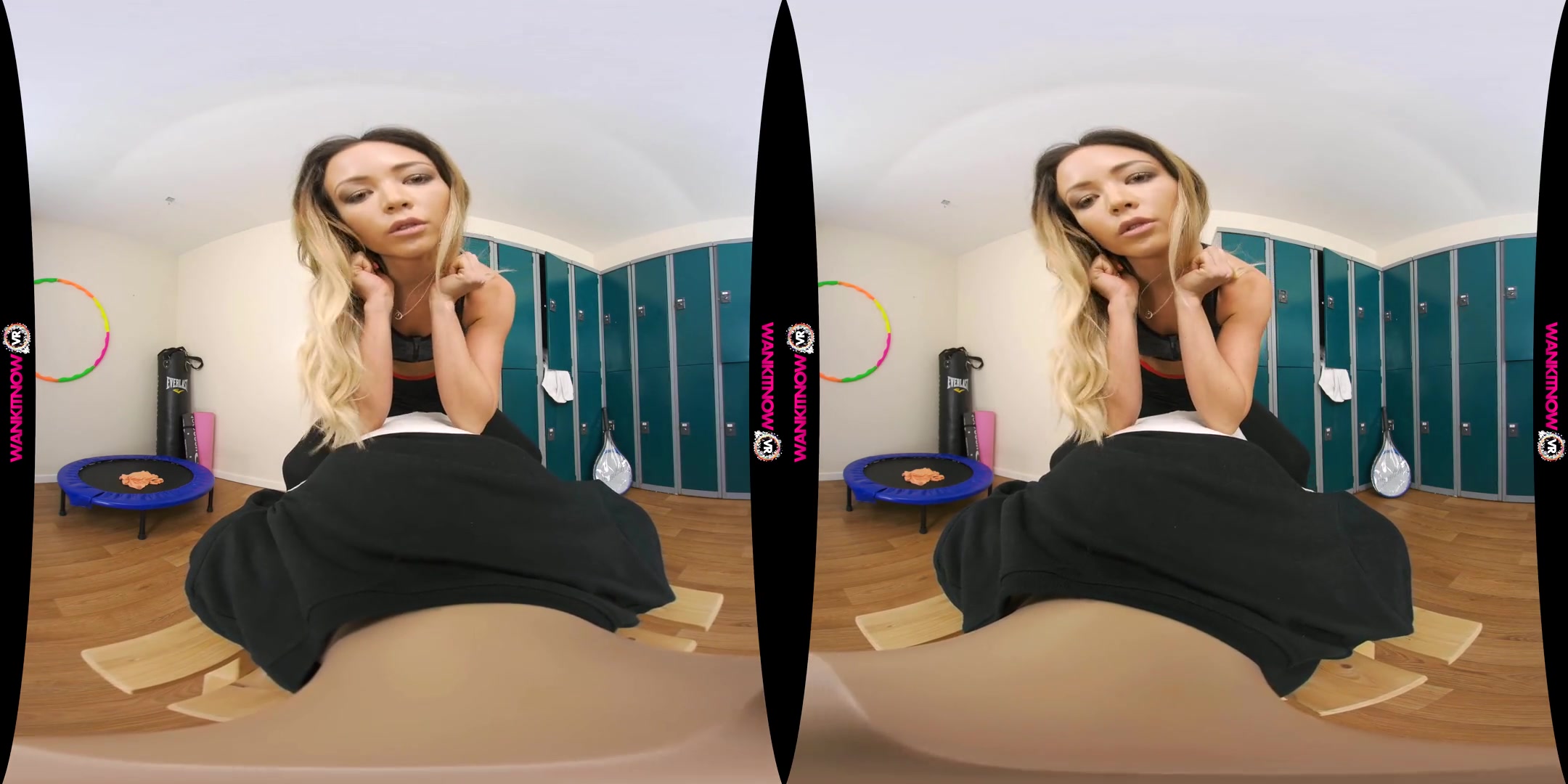Tight Pussy Massage - Nude Erotic Massage Handjob