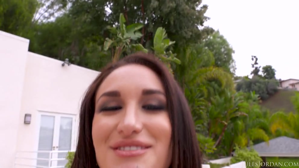 Gabriella Paltrova Opens Her Ass For A Creampie - Exclusive Scene - JulesJordan