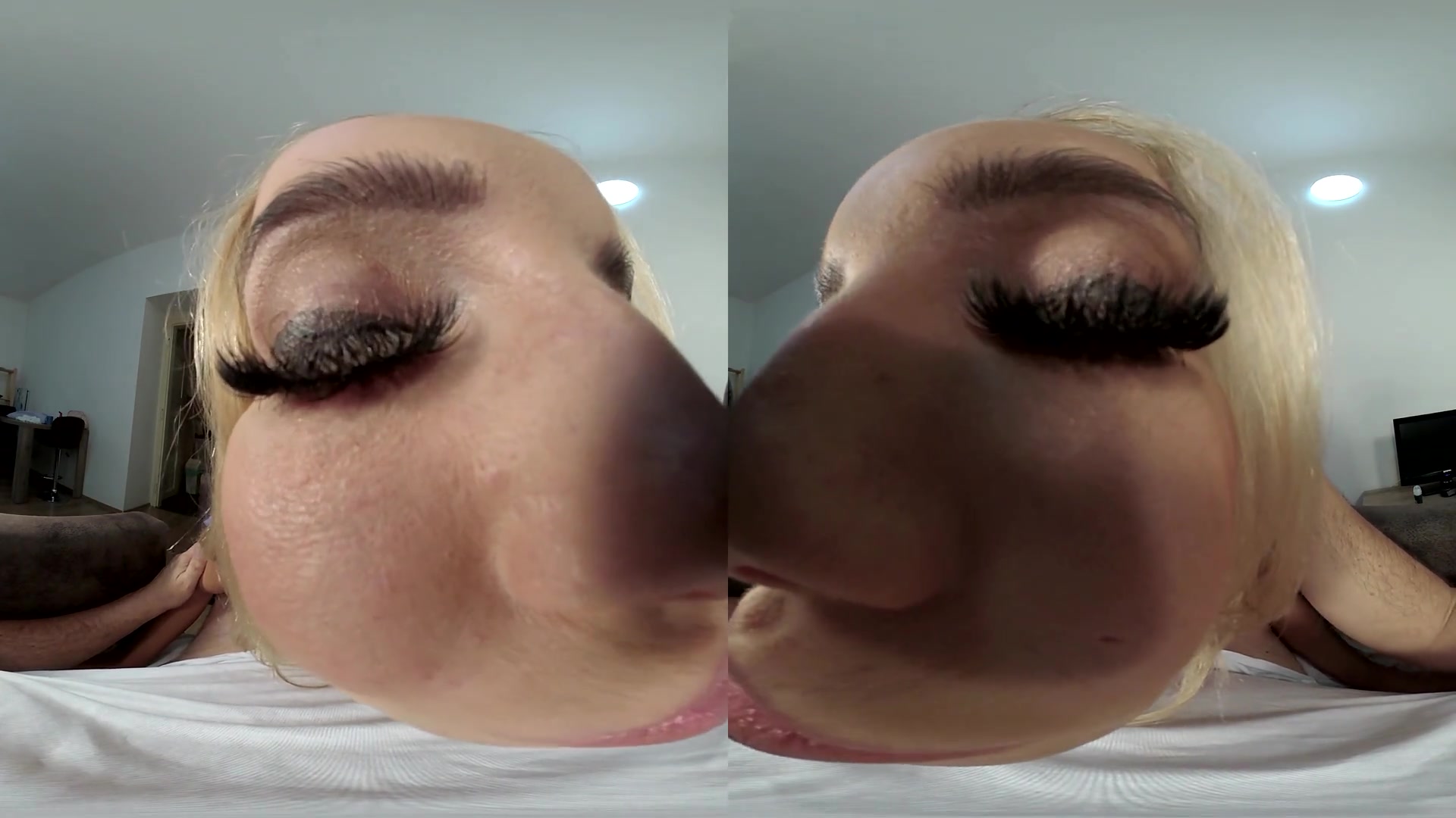 Victoria Pure: The Swinger - SexLikeReal