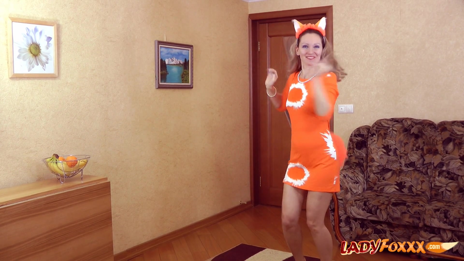 Fox Dance - Ladyfoxxx