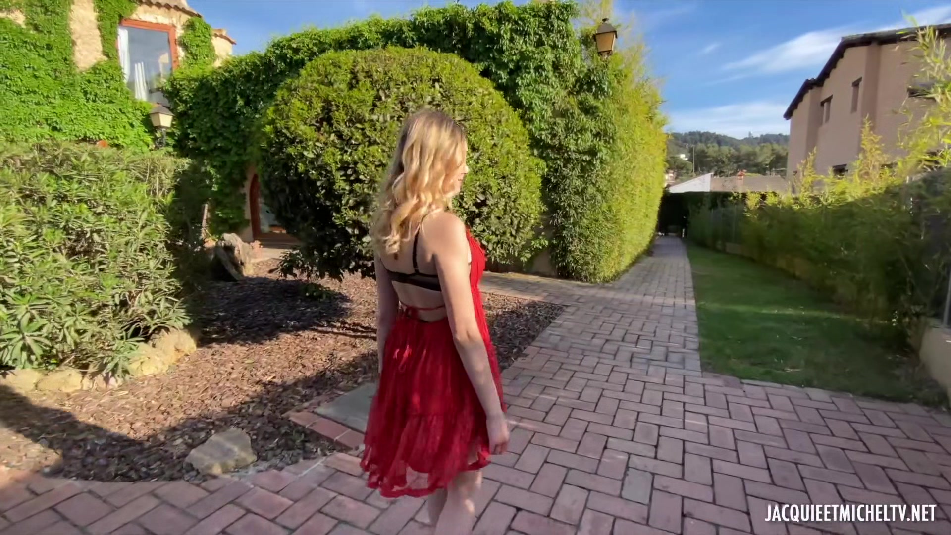 Paola, Blonde with big tits very fresh