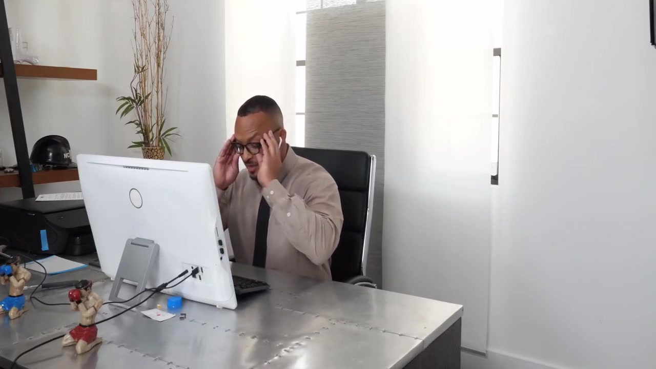 Marcus Rivers And Dillon Diaz - Gamer Stepson Rides Stepdads Black Cock 19 Min