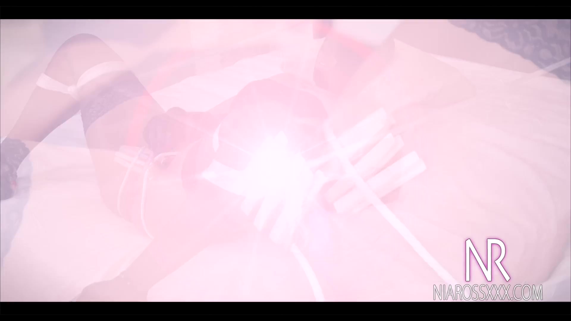 Clipped Wide Open - Sex Movies Featuring Niarossxxx