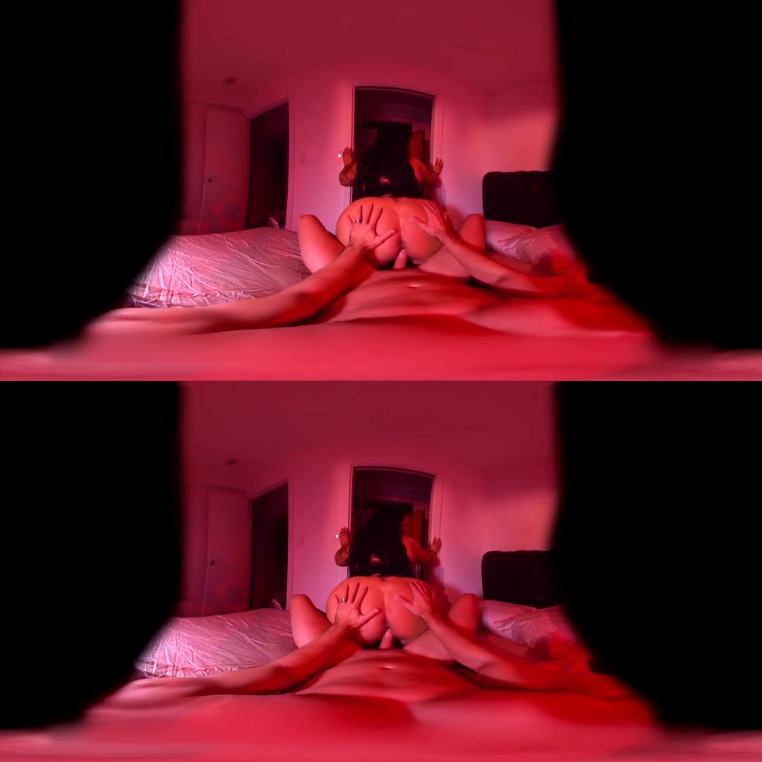 Samantha Mack in Red Light Special 2 - HoloGirlsVR