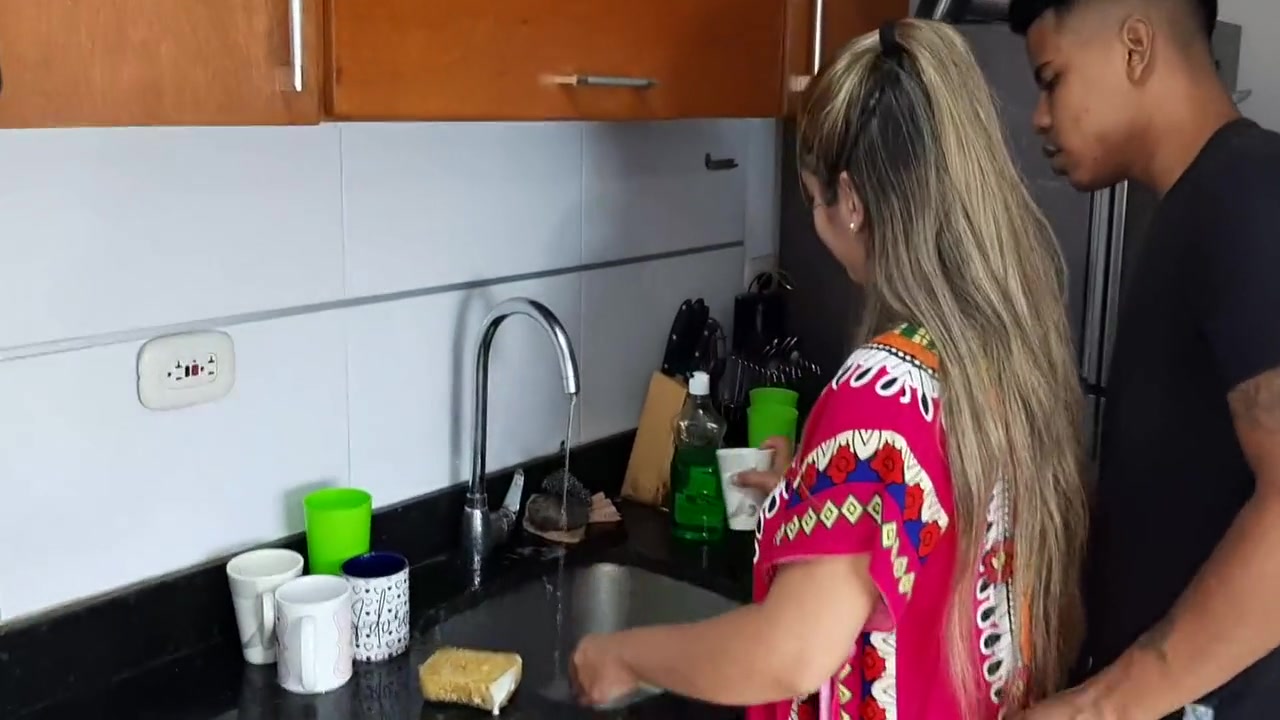 I Suck My Stepsisters Delicious Pussy In The Kitchen