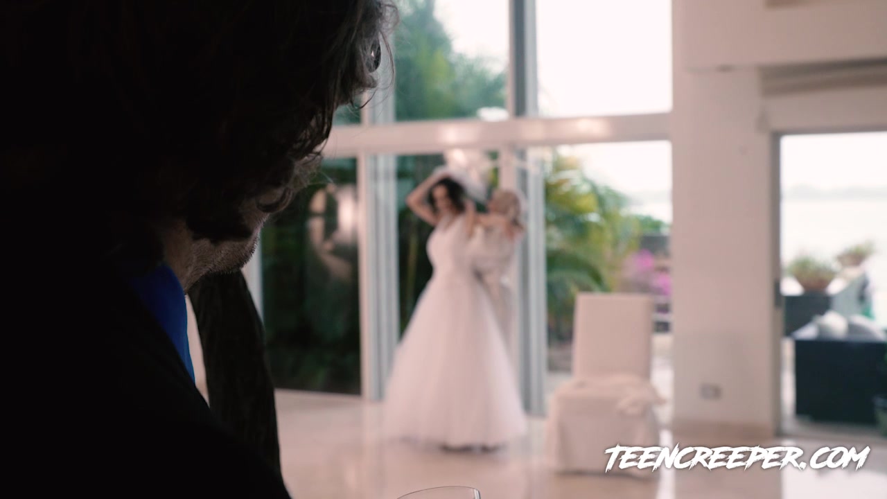 teen 18+ Creeper Ashley Adams Bridal Bang
