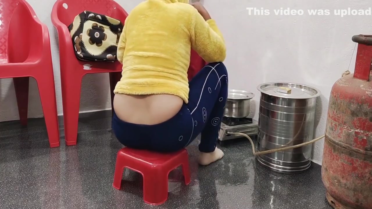 I Invite My Stepsister To Watch A Movie So I Can Fuck Her And Cum On Her Ass 13 Min
