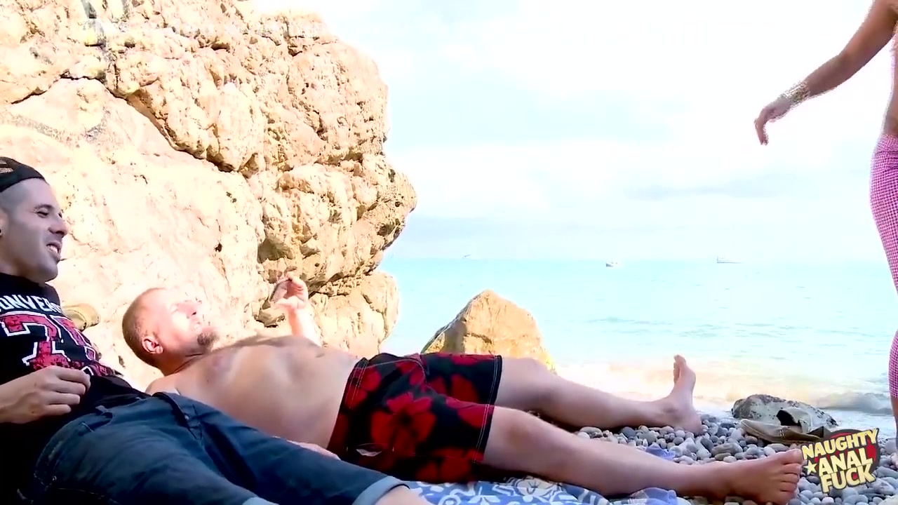 Sex On The Beach Is Always Exciting And Especially If It Is A Double Penetration Threesome With A Facial