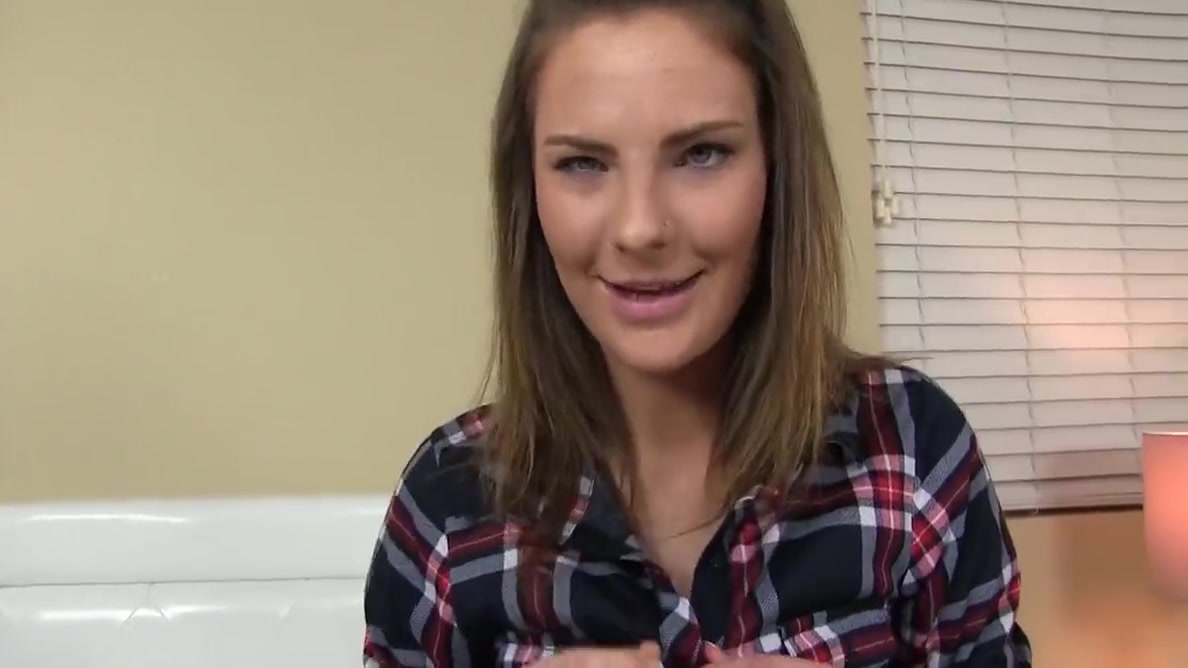 Skinny Seductive Stepdaughter Lets Lucky Stepdad Work Her Pussy Out