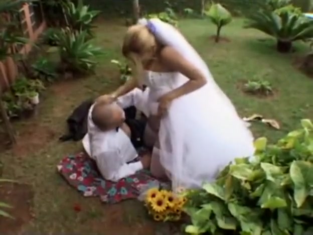 Tranny bride drills outdoor