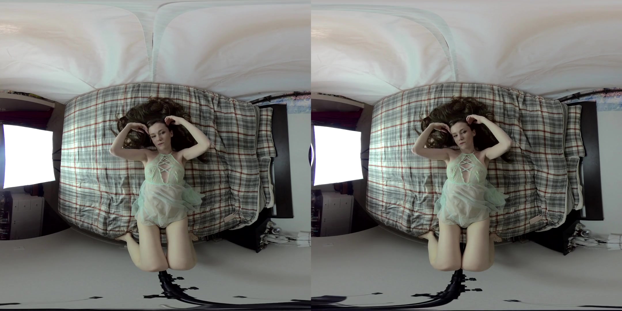 Overhead - Gorgeous Amateur Solo 3D Porn - SexLikeReal